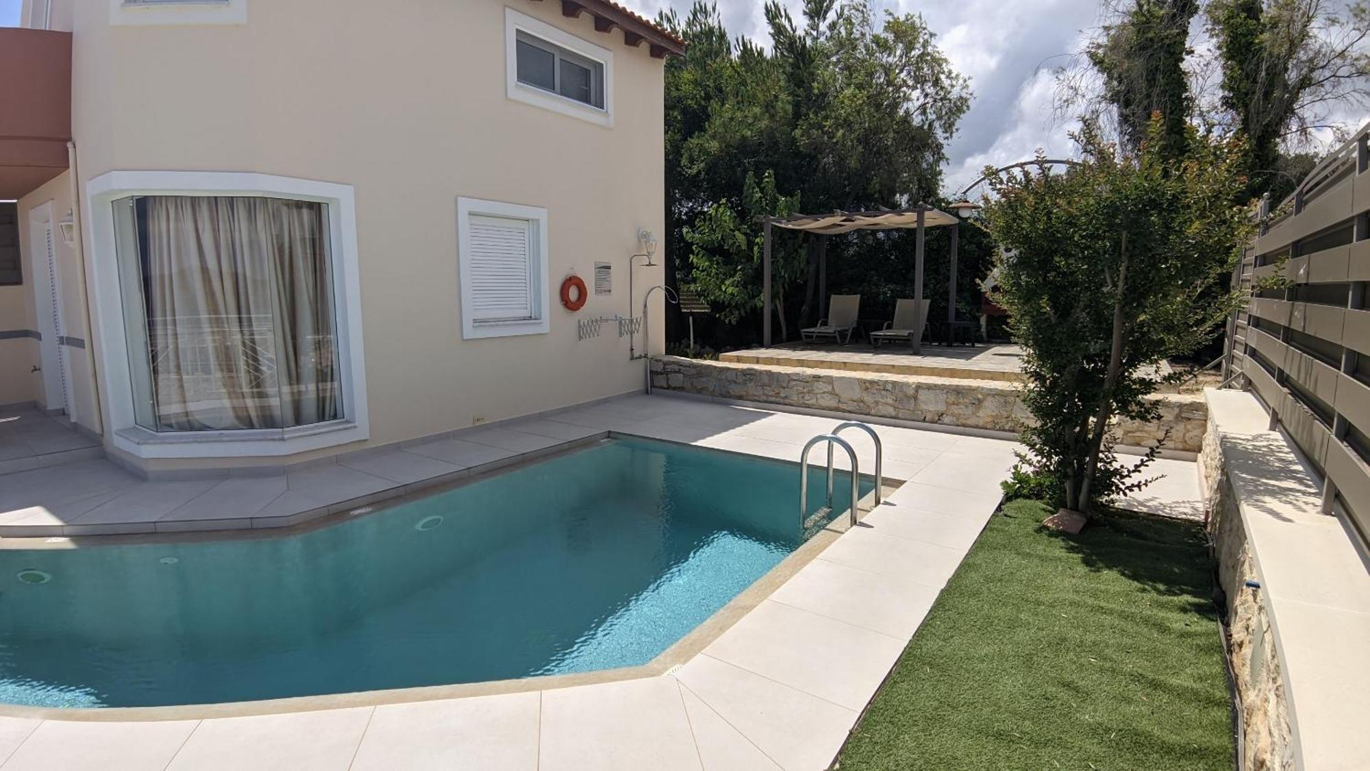 Pantanassa Villas Agia Marina  Exterior photo