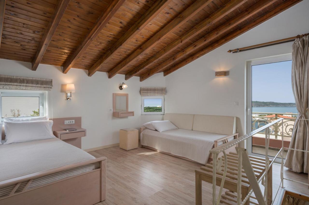 Pantanassa Villas Agia Marina  Exterior photo